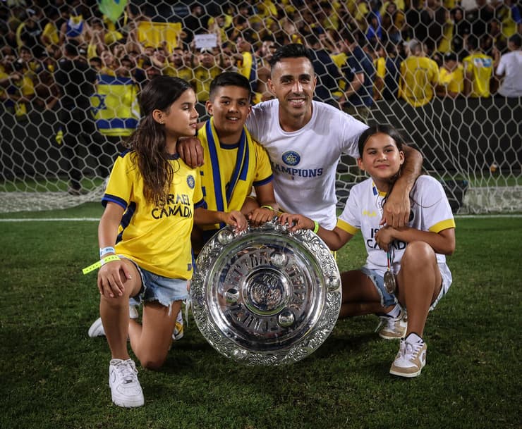 ערן זהבי וילדיו