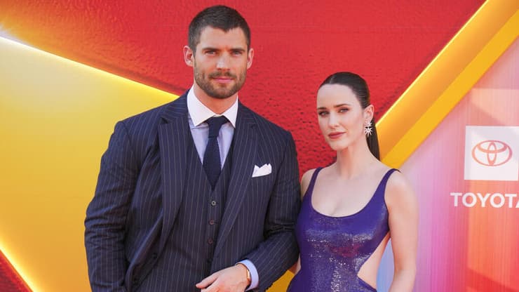 רייצ'ל ברוסנהאן ודייוויד קורנסווט בפרימיירה של "סופרמן"