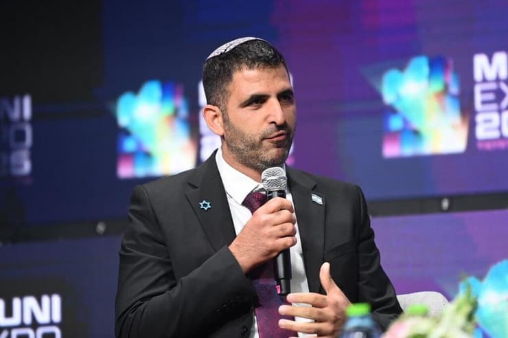 באופוזיציה הזדעזעו, קרעי דווקא תומך: "להוציא את הדברים אל הפועל" (צילום: יאיר שגיא) שלמה קרעי בועידת השלטון המקומי