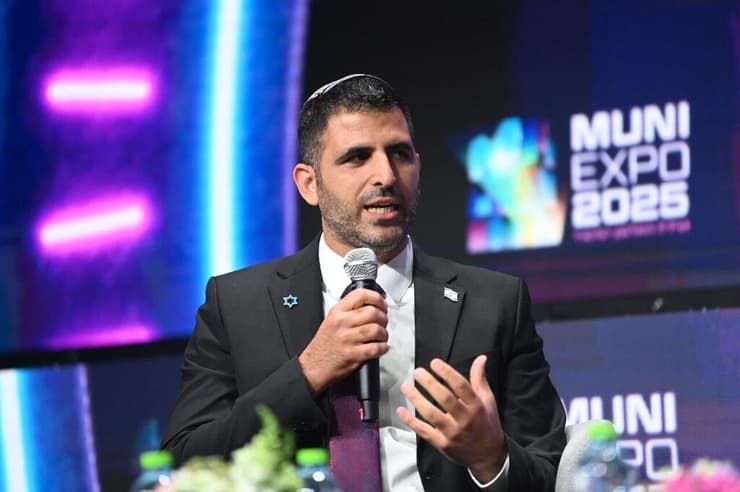 שר התקשורת שלמה קרעי (צילום: יאיר שגיא) שלמה קרעי בועידת השלטון המקומי