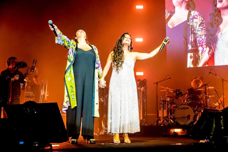 קרן פלס ומירי מסיקה