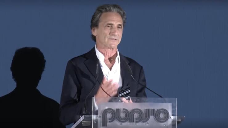 המפיק לורנס בנדר בפתיחת פסטיבל הקולנוע ירושלים (צילום: אלכס גמבורג) המפיק לורנס בנדר בפתיחת פסטיבל הקולנוע ירושלים