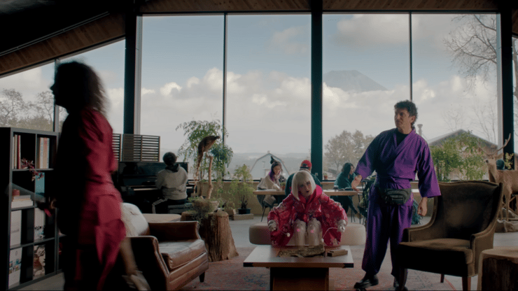 "אנחנו חיים בחברה מאוד קיצונית, אז גם הקומדיה שלנו היא קיצונית". מתוך "לשחרר את שולי סאן" (צילום: באדיבות סרטי יונייטד קינג) מתוך "לשחרר את שולי סאן"