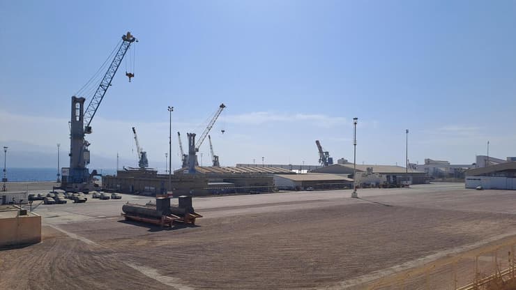 נמל אילת ריק