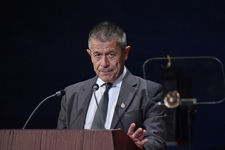 עמנואל קארר