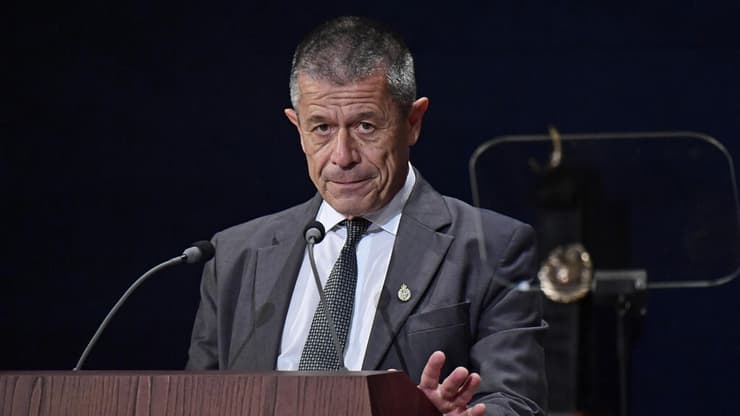 עמנואל קארר