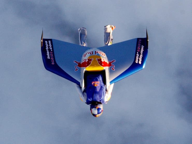 פליקס באומגרטנר קופץ בסיס נהרג ב איטליה