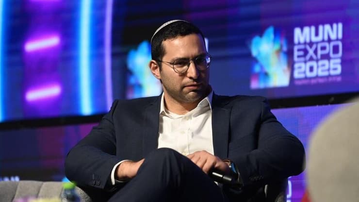 יצחק וסרלאוף  בועידת השלטון המקומי