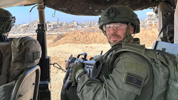 מתחיל סבב חמישי. ד"ר דור רובינשטיין בתפקידו הצבאי ד"ר דור רובינשטיין