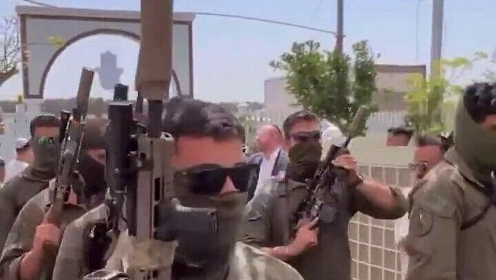 התיעוד מליווי חתן הבר מצווה (צילום: לפי סעיף 27א ) תיעוד: לוחמי מג"ב ליוו חתן בר מצווה בנשקים שלופים