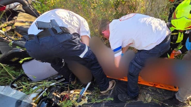 זירת ההתרסקות של גבר מצנח רחיפה ממונע, סמוך לנתניה 