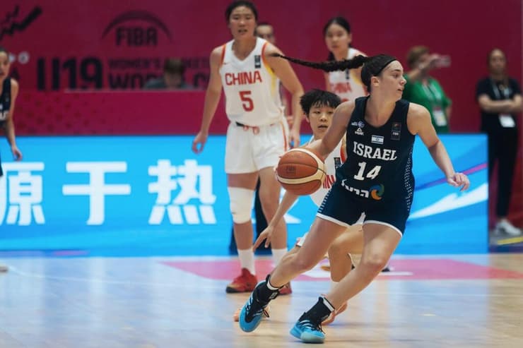 עוד הופעה נהדרת. רביב (צילום: אתר פיב"א) גל רביב