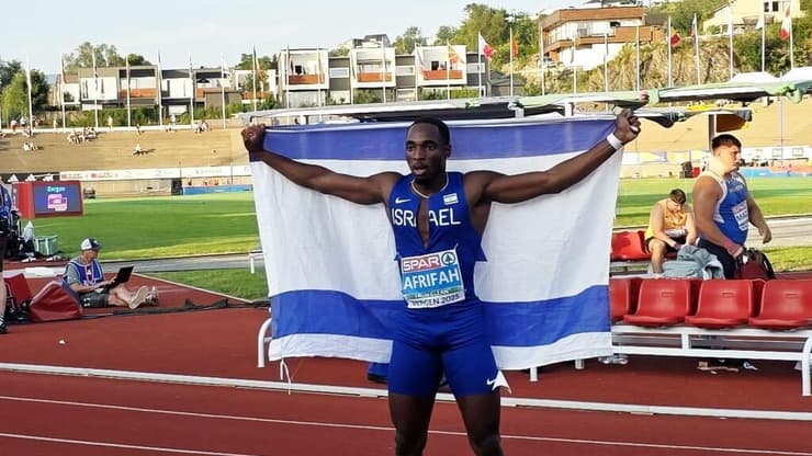 בלסינג אפריפה מנצח בגמר 200 מ' באליפות אירופה עד גיל 23 