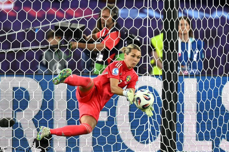 ג'ניפר פאלק