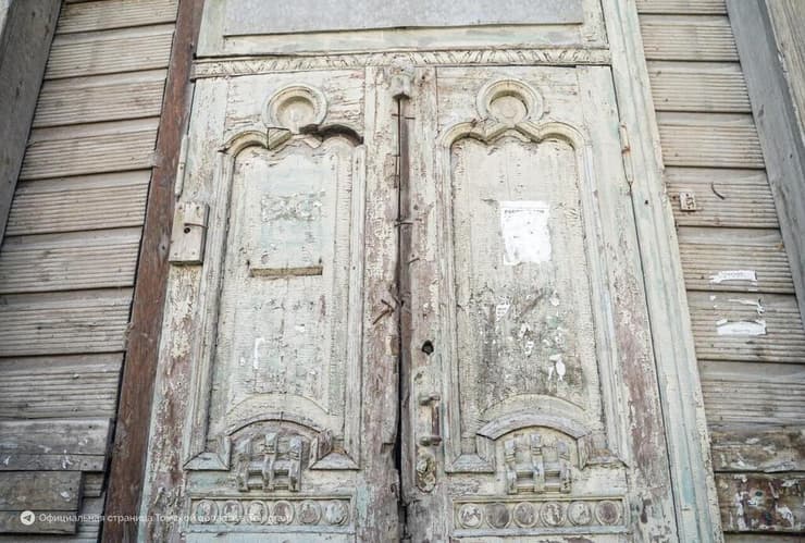 הכניסה לבית הכנסת (צילום: בית חב"ד טומסק - סיביר) הכניסה לבית הכנסת