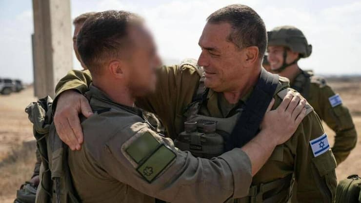 רס"ן במיל' א', מפקד פלוגה בשריון, בנו של אייל זמיר