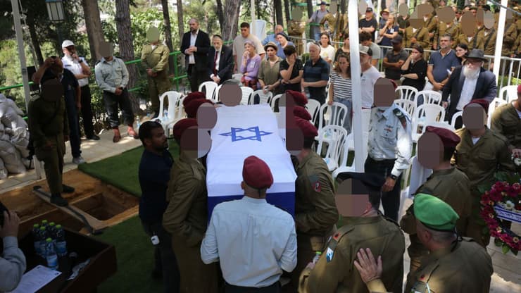 הלווייתו של רב"ט דן מנדל פיליפסון ז"ל בהר הרצל