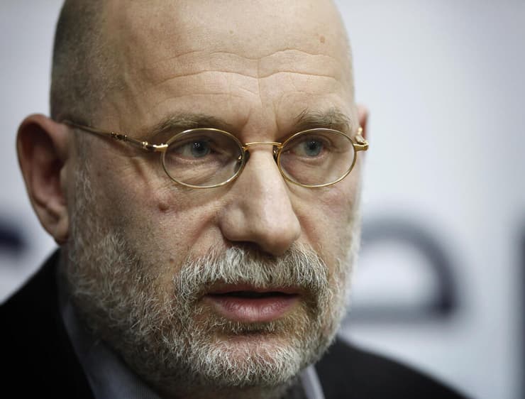 בוריס אקונין