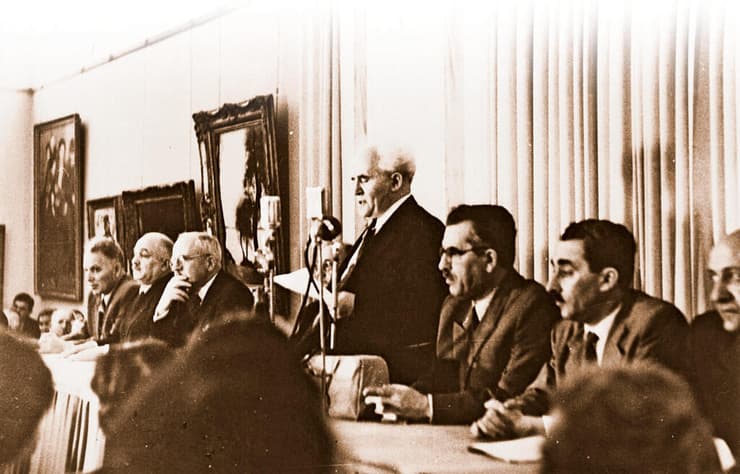 "אנחנו מכריזים בזאת" - המקום שבו נולדה המדינה באופן רשמי yk14449439