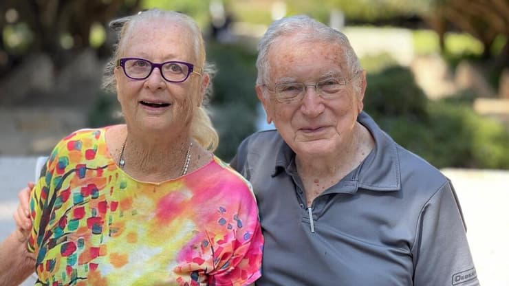 "מימש את שבועת הרופא בצורה הכי ערכית ועממית". פרופ' יצחק ורסנו שהלך לעולמו ואשתו רבקה שנפטרה חודש לפני כן (צילום: באדיבות המשפחה) פרופ' יצחק ורסנו, רופא ילדים בכיר שהלך לעולמו, ואשתו רבקה שנפטרה חודש לפני כן