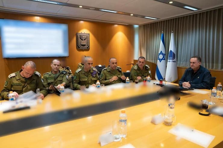 שר הביטחון, הרמטכ"ל ובכירי ביטחון נוספים בהערכת מצב רב זירתית