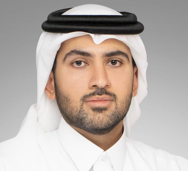 שייח' ת'אמר בן חמד אל-תאני מנהל משרד התקשורת של קטאר.