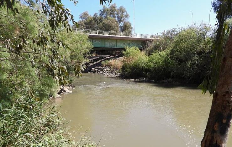 חשש מפגיעה בטבע. נהר הירדן באזור גשר הפקק