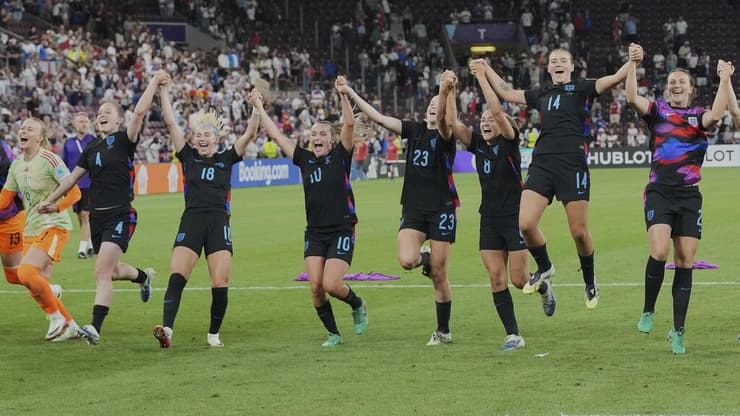 שחקניות נבחרת אנגליה