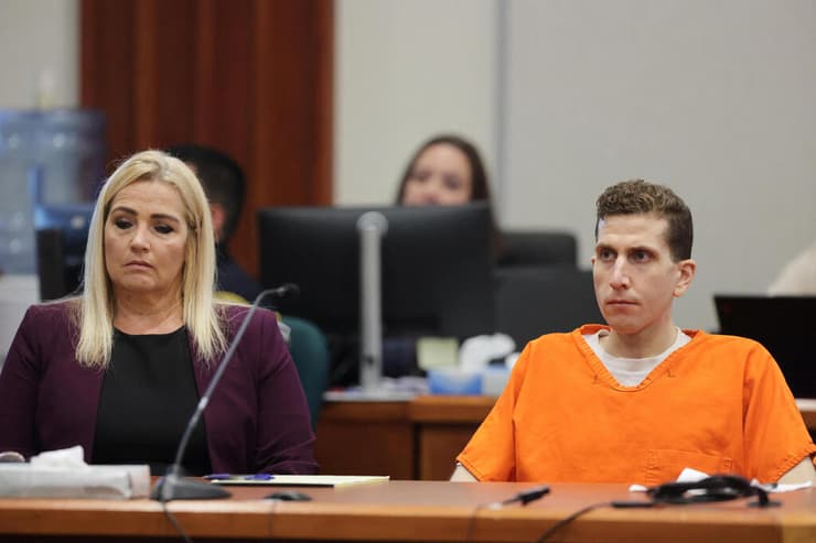 בראיין קוברגר בבית משפט ב איידהו ארה"ב דיון שבו נידון למאבסר עולם על רצח 4 סטודנטים