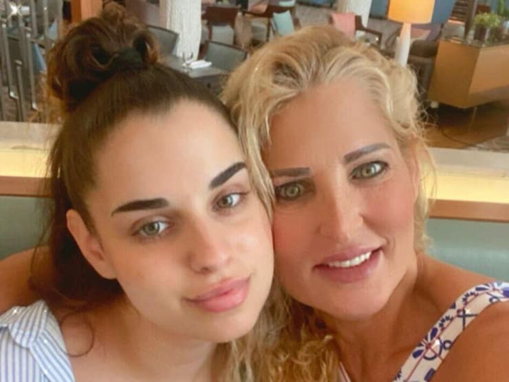 אורית קרוג הבת אביב ז"ל