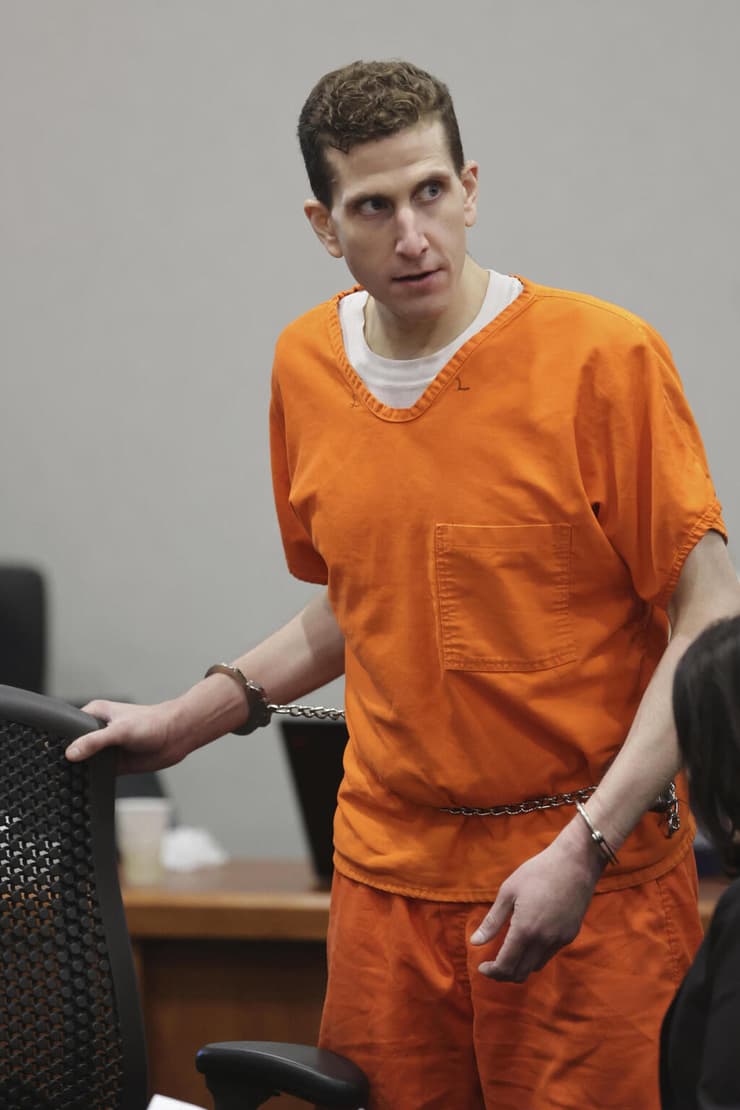 בראיין קוברגר בבית משפט ב איידהו ארה"ב דיון שבו נידון למאבסר עולם על רצח 4 סטודנטים