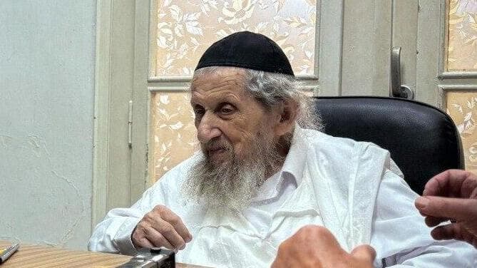 הרב דוב לנדו מארח בבני ברק את שגריר ארה"ב בישראל, מייק האקבי, שהגיע לביקור התייעצות וברכה