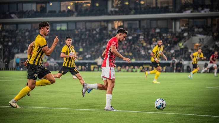 א.א.ק אתונה הפועל באר-שבע גיא מרחי