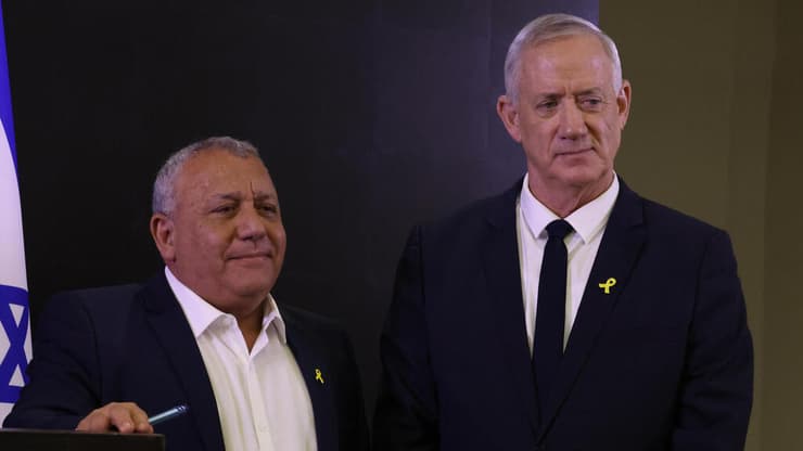 גדי איזנקוט ובני גנץ