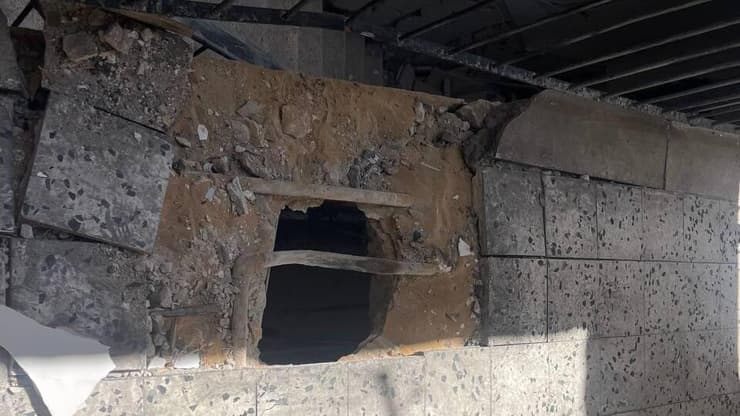 הבור שנפער בקומה השנייה