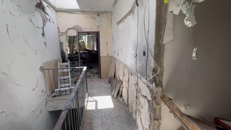 דירה שניזוקה מפיצוץ מטען החבלה