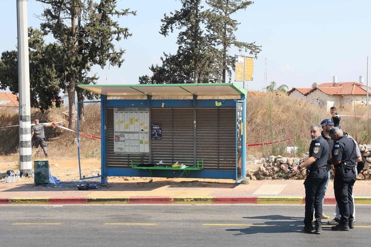 זירת פיגוע הדריסה בכפר יונה (צילום: Jack GUEZ / AFP) זירת פיגוע הדריסה בכפר יונה