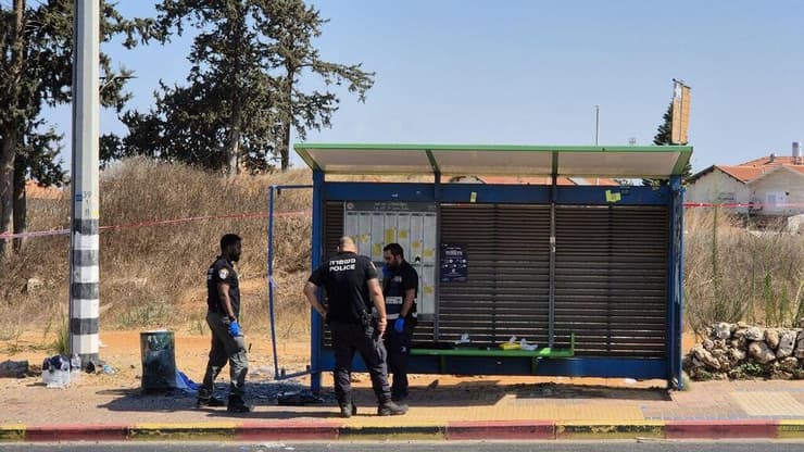 תחנת האוטובוס