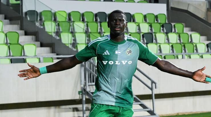 עבדולאי סק חוגג (ראובן כהן, מכבי חיפה) עבדולאי סק חוגג