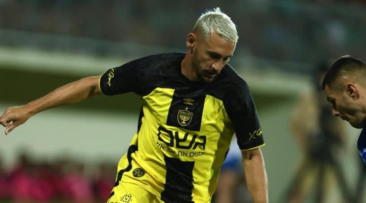 עומר אצילי (האתר הרשמי של בית"ר י-ם) עומר אצילי