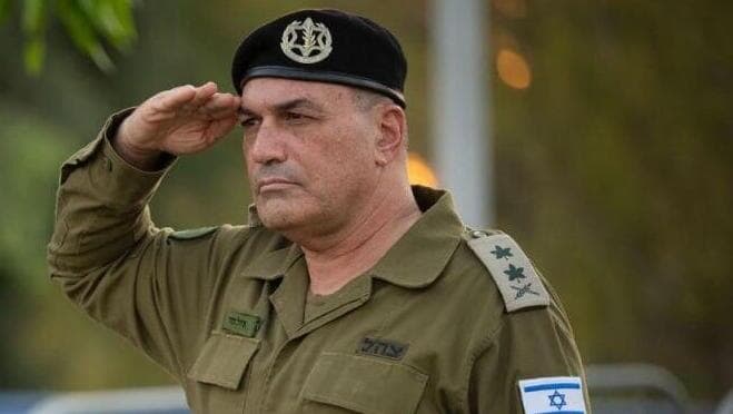 צילום: דובר צה"ל אלוף שי קלפר, מפקד פיקוד העורף הנכנס והרמטכ"ל רב-אלוף אייל זמיר