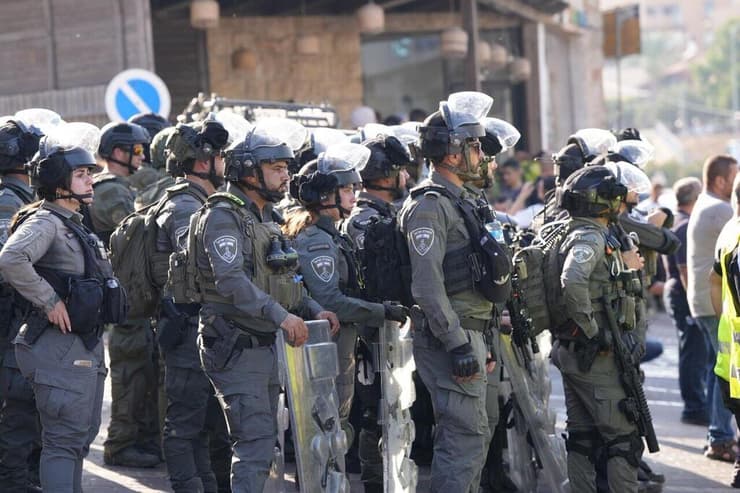 אלפים השתתפו היום בהפגנה שהתקיימה בעיר סכנין כהזדהות עם תושבי עזה ודרישה להפסקת המלחמה ולספק סיוע לתושבים