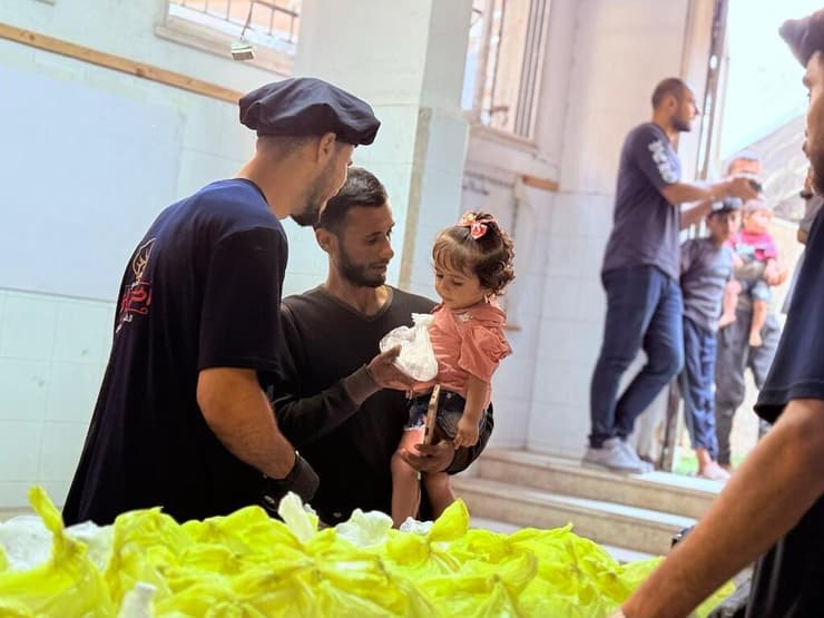 צילום: דוברות מתפ״ש תמונות שפורסמו ע״י המטבח המרכזי העולמי (WCK) אודות פתיחת המטבחים המקומיים ברצועת עזה