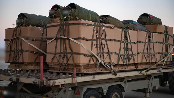 ההיערכות להצנחת הסיוע ההומניטרי ברצועת עזה (צילום: דובר צה"ל) ההיערכות להצנחת הסיוע ההומניטרי ברצועת עזה