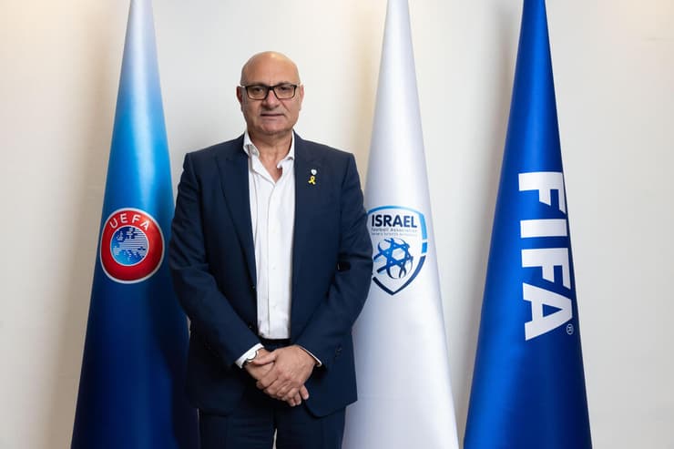 "אני יכול לסייע עתה לכדורגל הישראלי". זוארץ (צילום: עוז מועלם) זוארץ