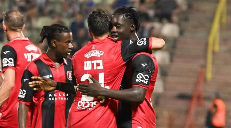 גיא בדש מברך את ישראל דאפה