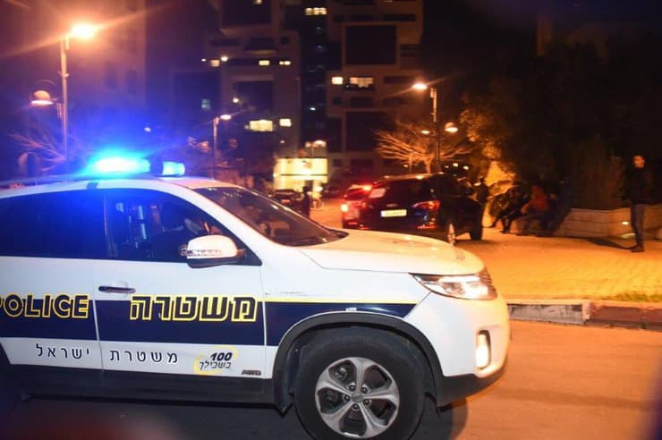 ניידת משטרה