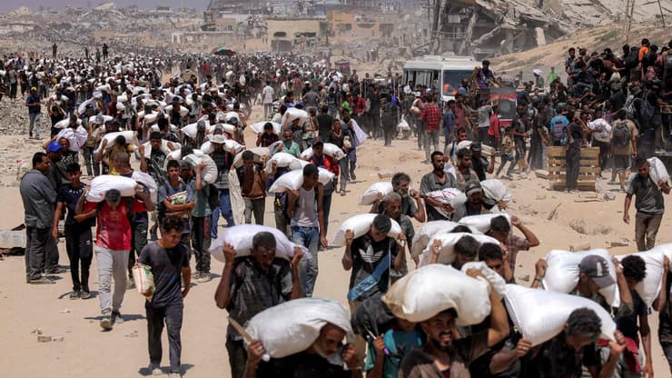 חלוקת סיוע הומניטרי ברצועת עזה