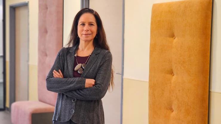 דנה עוז מנהלת מרכז שיקום ע"ש הלמסלי ב מרכז רפואי צפון (פוריה)