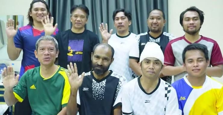 תימן חות'ים פרסמו סרטון של בני ערובה מ האונייה ETERNITY C